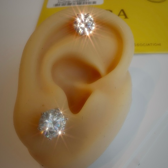 Moissanite Stud Earrings 8mm Round D Color VVS1 GRA Cert - Picture 6 of 16